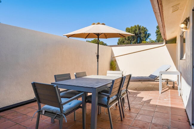 Building Photo - 4126 Foothill Rd