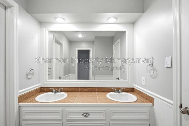 Building Photo - 20646 Prince Creek Dr