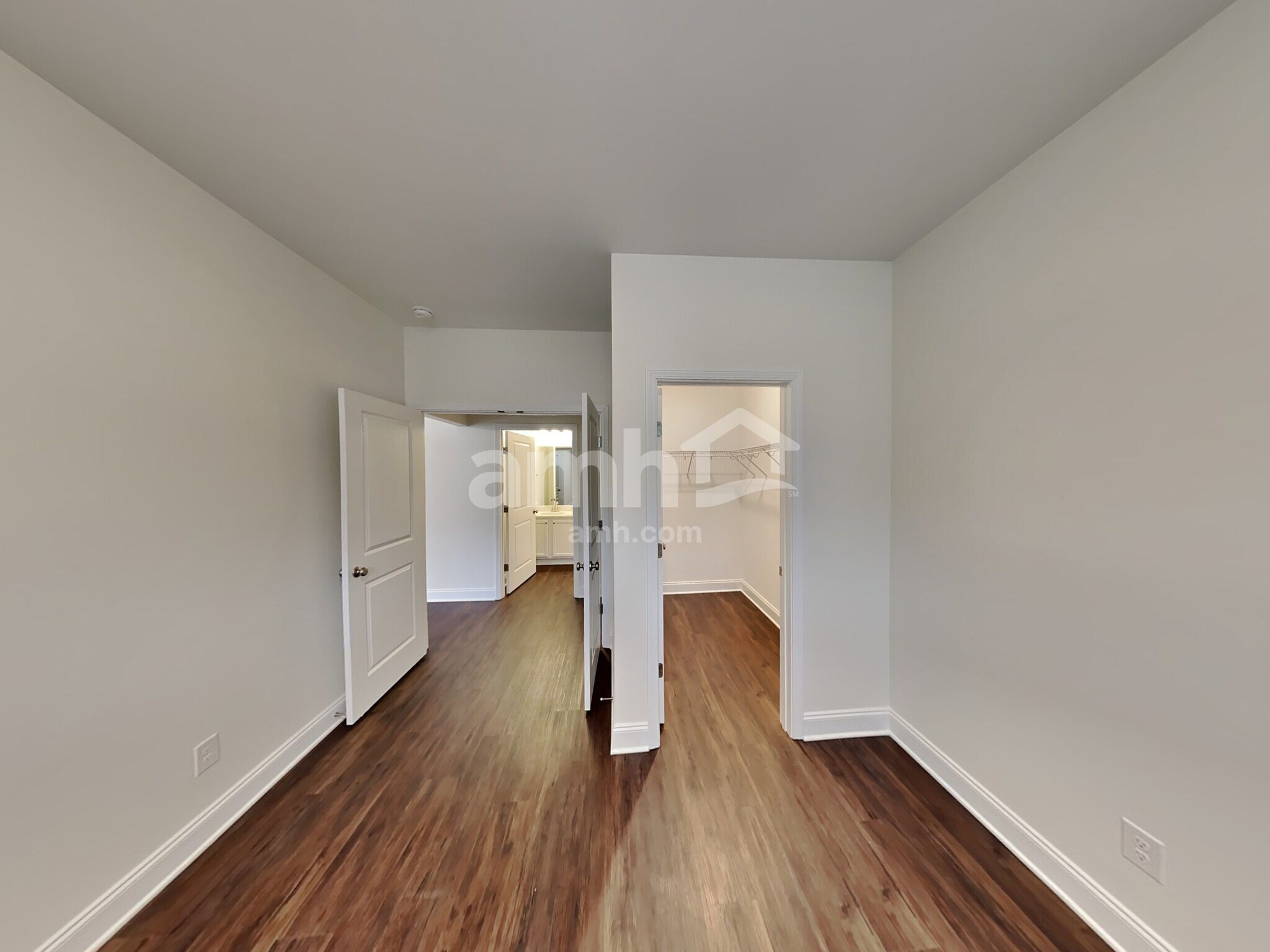 Building Photo - 209 Malayna Dr S