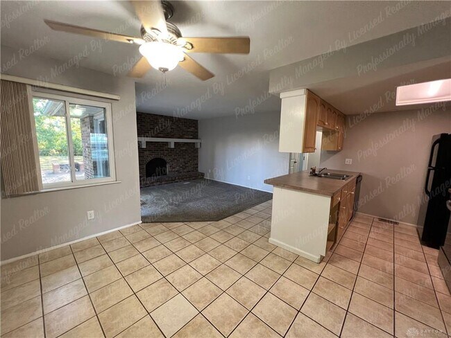 Building Photo - 170 Pinecone Ln