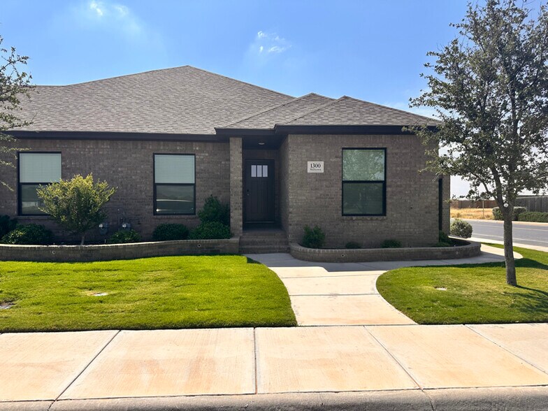 Primary Photo - 1300 Milltown Rd