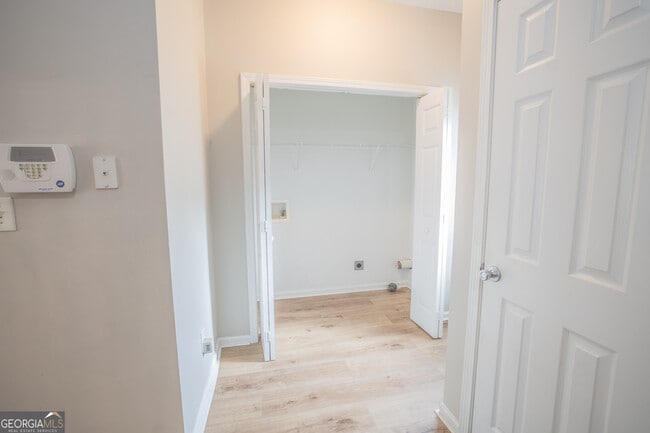 Building Photo - 2256 Nicole Dr