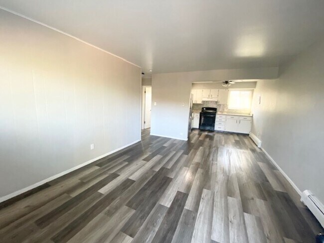 Building Photo - 4413 Forrest Hill Rd