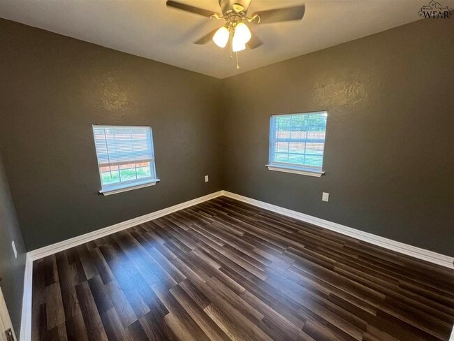 Building Photo - 1603 Oceola Ave