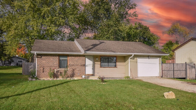 Building Photo - 1107 Hilltop Blvd