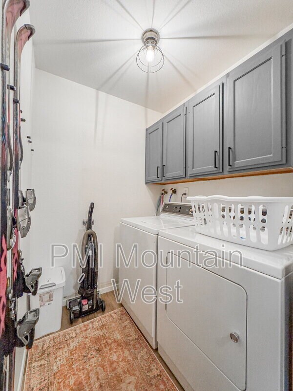 Building Photo - 339 E 600 S