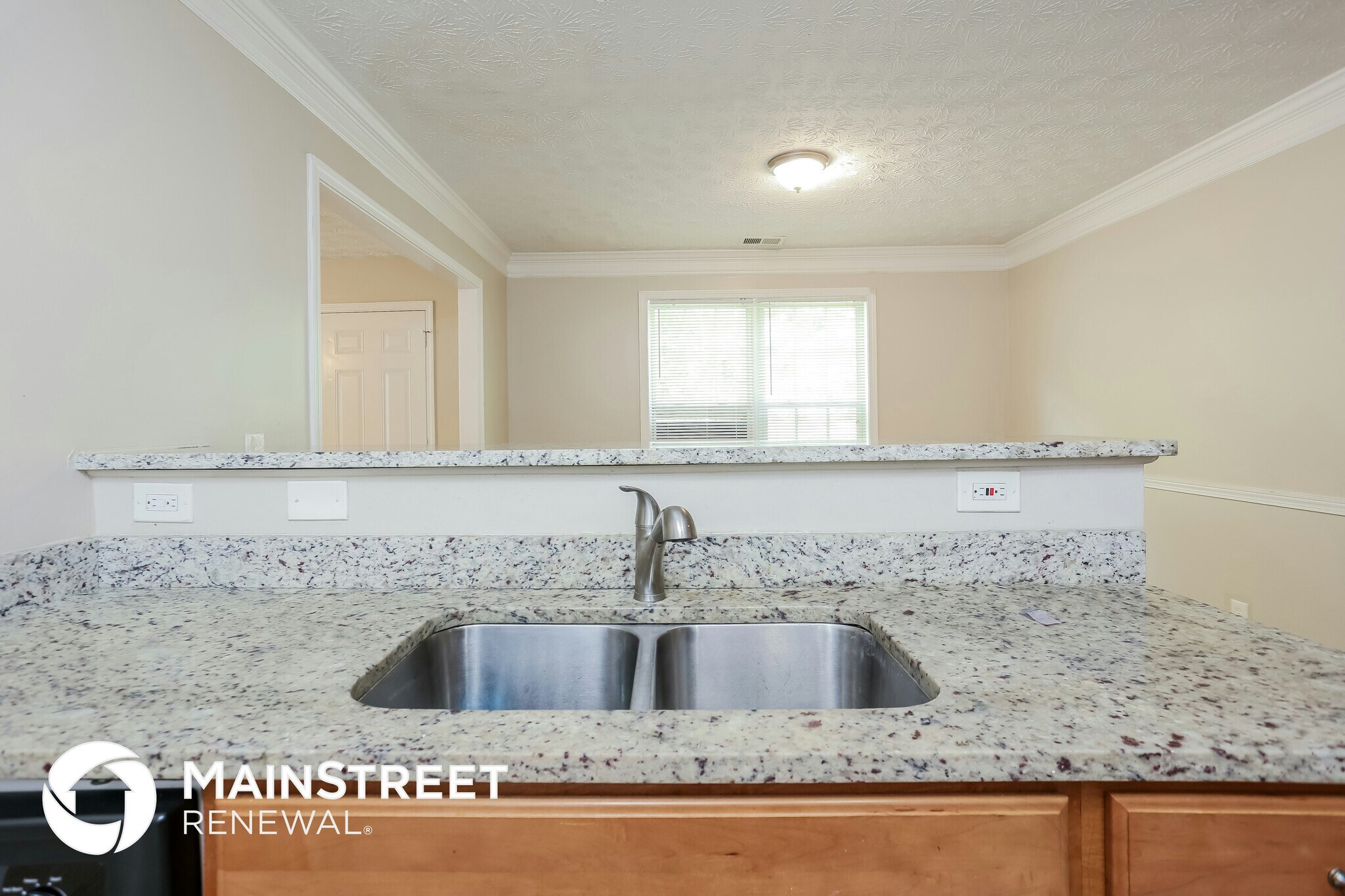 Building Photo - 3909 Riverside Pkwy