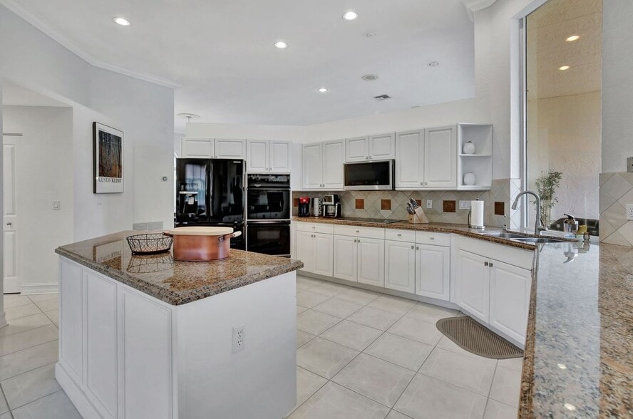 Building Photo - 2922 Medinah