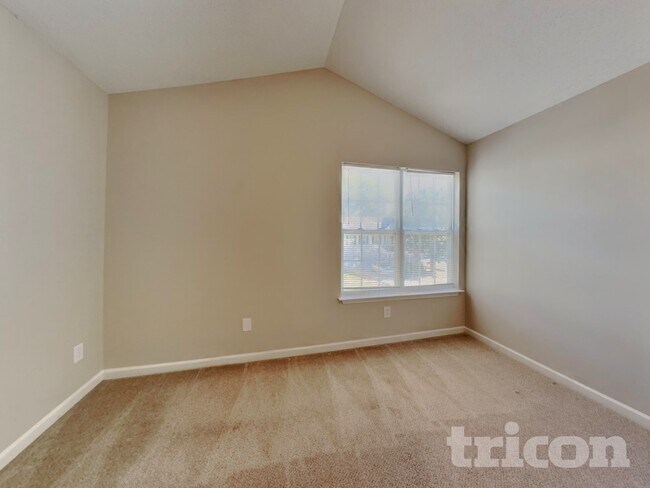 Building Photo - 5040 Liberty Hall Cir