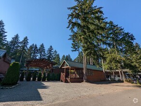 Building Photo - Cozy Cabin