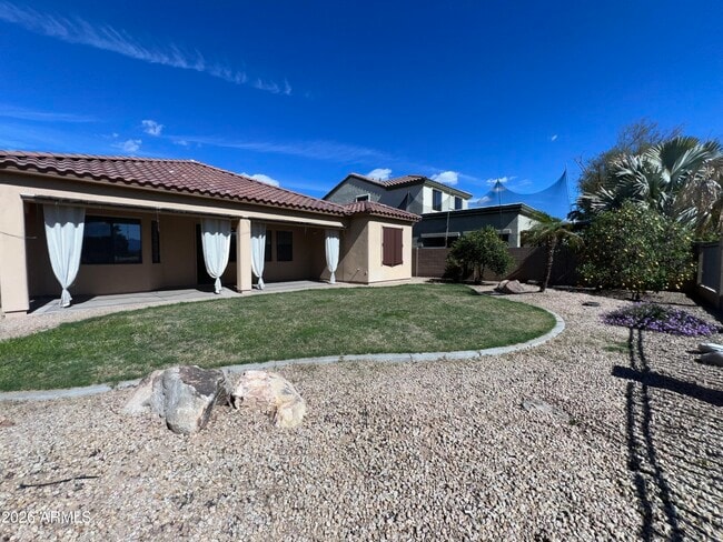 Building Photo - 14313 W Alvarado Dr