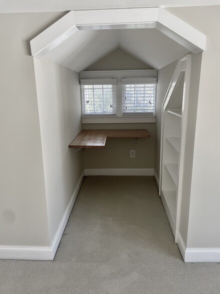 Upstairs Bedroom - 4707 Elkins Ave