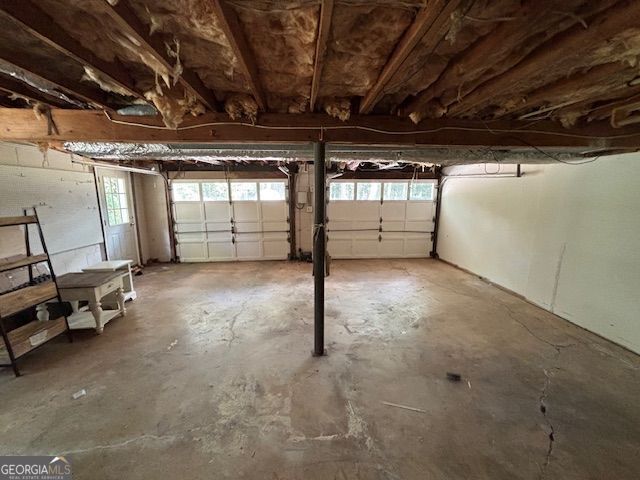 Building Photo - 1015 Castlewood Dr