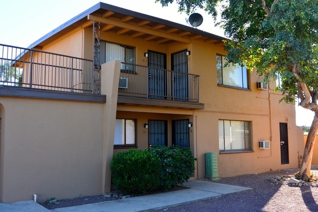 Building Photo - Sonoran Village