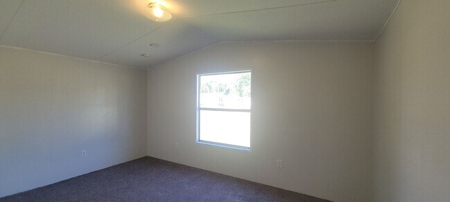 Building Photo - Nice 3 bedroom/2 bath home in Willow Oak M...