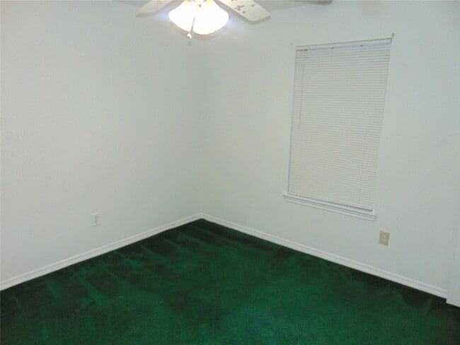 Building Photo - 8603 Rustling Leaves Dr