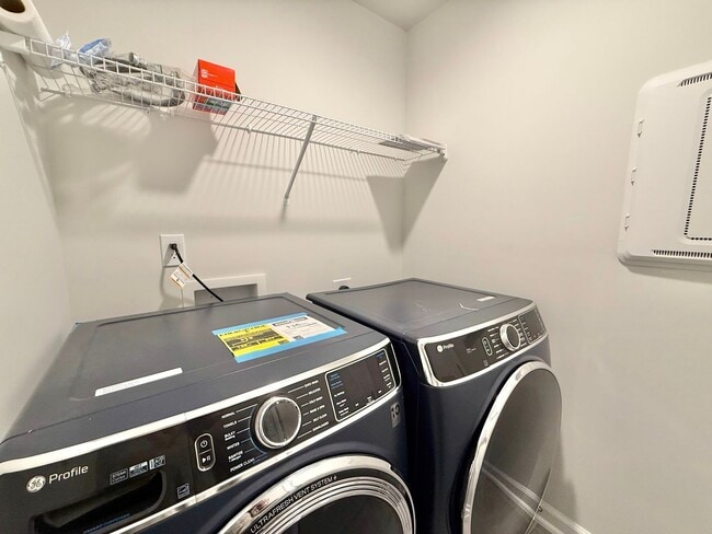 Building Photo - Stunning End Unit 3BD, 2.5BA Wendell Townhome with a 2-Car Garage in a Gorgeous HOA Community wit...