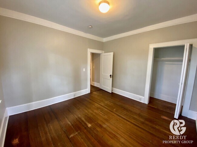 Building Photo - Hampton Heights