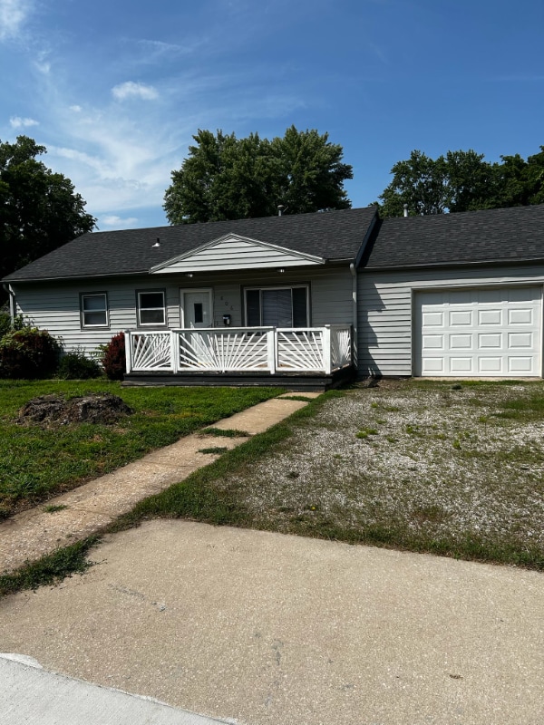 Building Photo - 806 133rd Cir