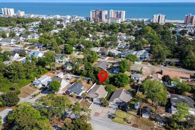 Building Photo - Coastal Living at its Best: Charming 3-Bedroom Near the Beach