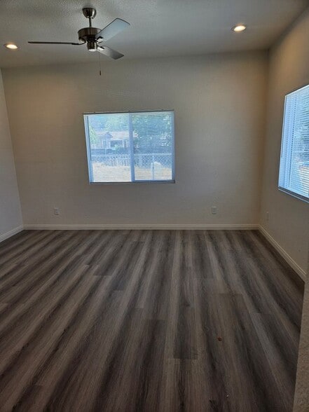 Building Photo - 710 Whittier Ave