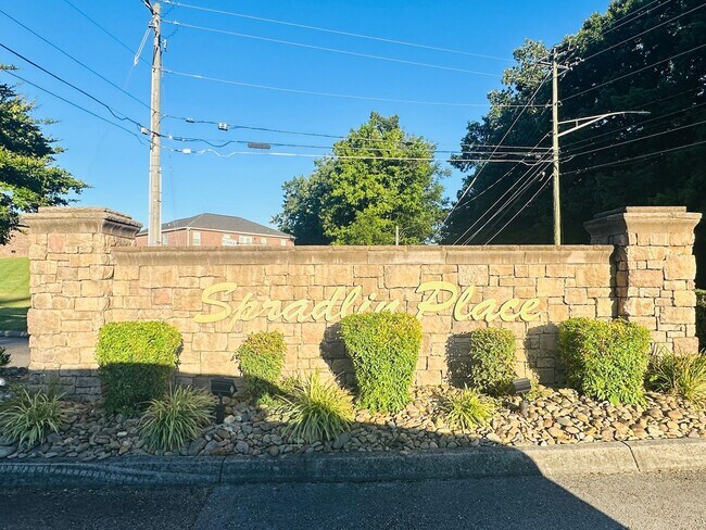 Building Photo - Incredible views 4 bed / 2.5 bath, master on main