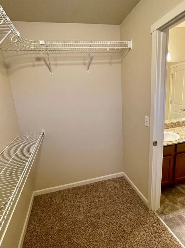 Building Photo - Fantastic 3 Bedroom 2.5 Bath Home in Cordata!
