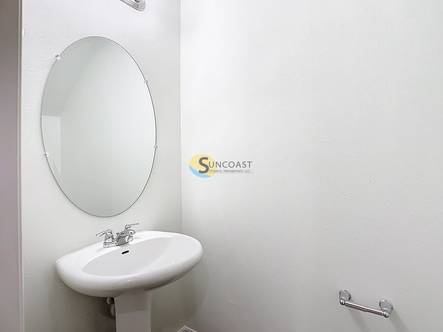 Building Photo - 3821 SW 43rd Ct