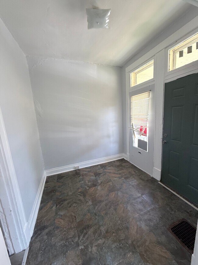 Building Photo - 4012 Penrose St
