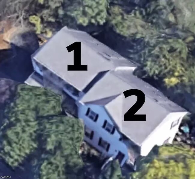 Building Photo - 112 Peapack Rd