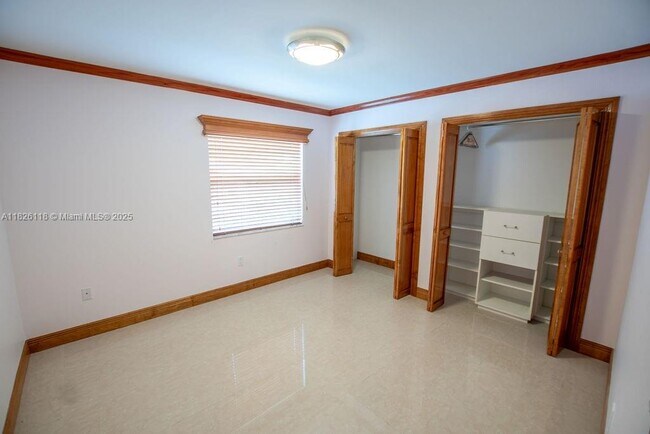Building Photo - 1626 SW 139th Ave