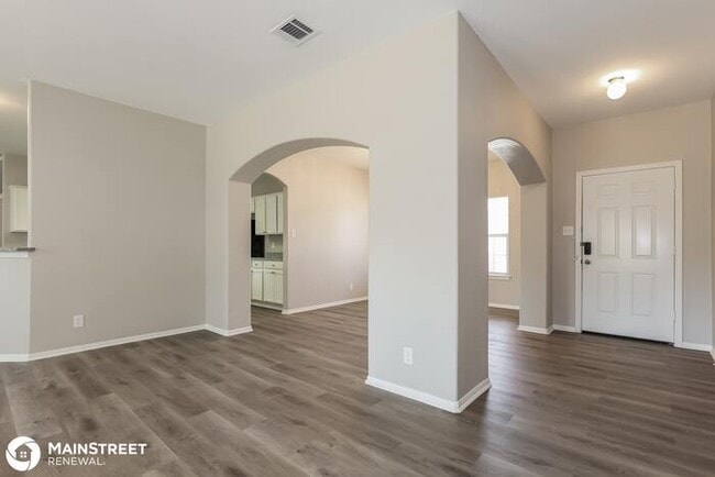 Building Photo - 4451 SOUTHEAST DR, SAN ANTONIO, TX 78222