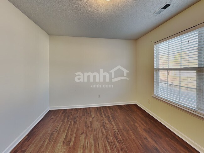 Building Photo - 4763 Asherton Pl NW