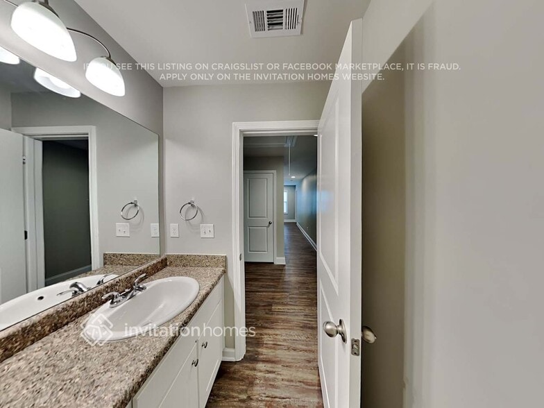 Building Photo - 243 Sage Dr