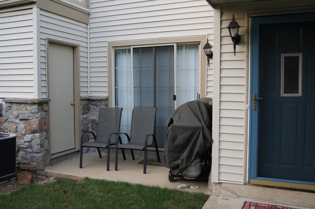 Patio - 2313 Foxmeadow Cir