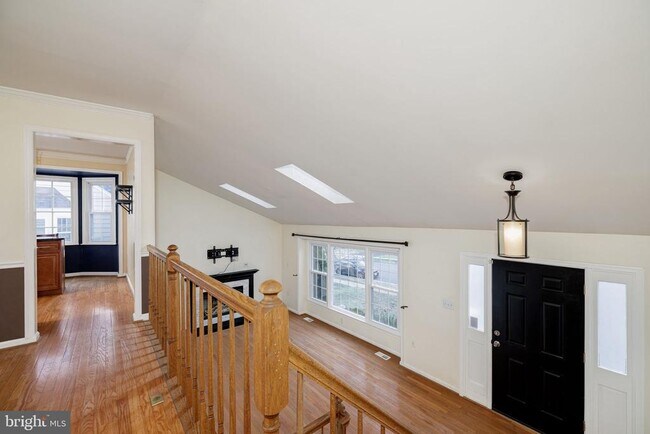 Building Photo - 7710 Green Garland Dr