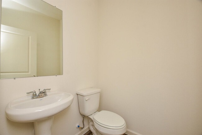 Building Photo - 3603 Admiralty Dr