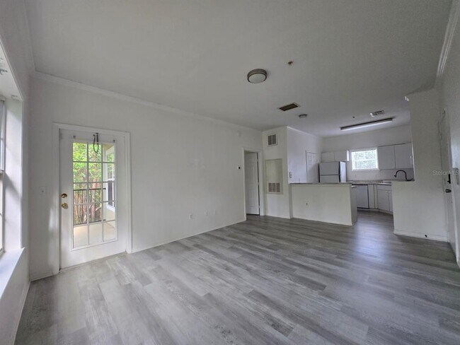 Building Photo - 3741 Conroy Rd
