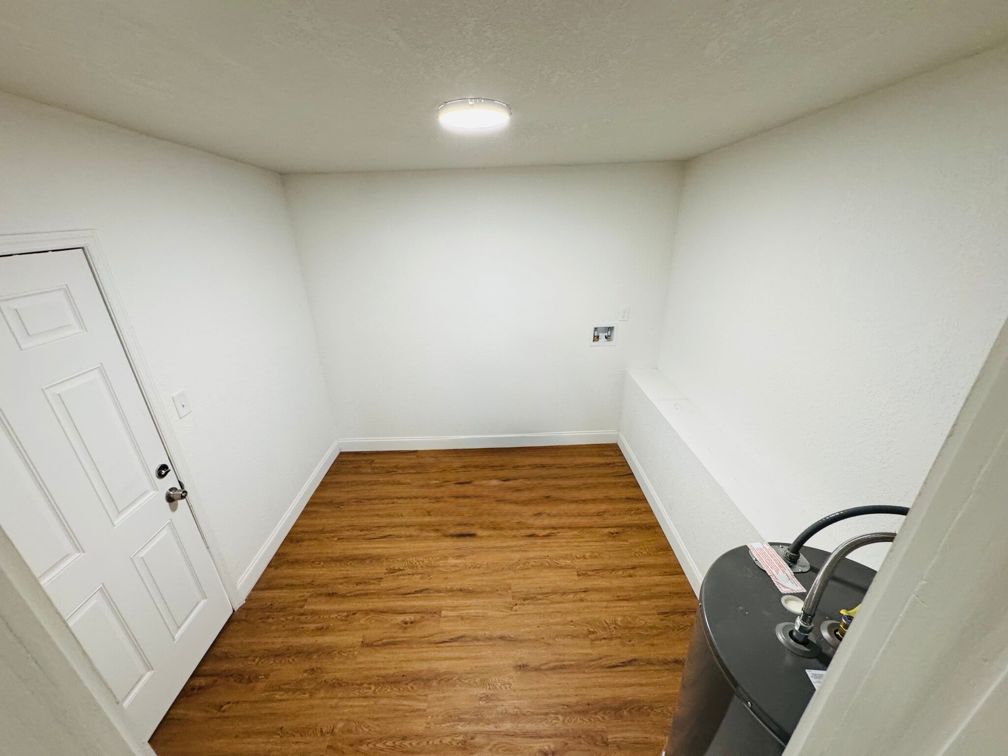 Laundry room - 1157 E 3rd St