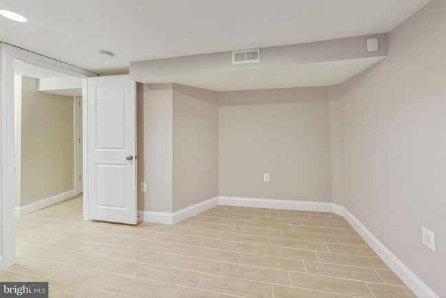 Building Photo - 5415 Illinois Ave NW