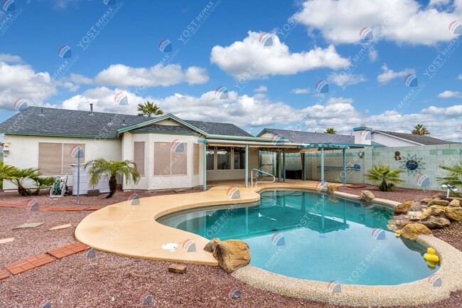 Building Photo - 2 bedroom 2 bath home with a pool coming s...