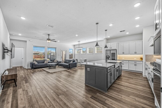 Building Photo - 7415 Denali Dr