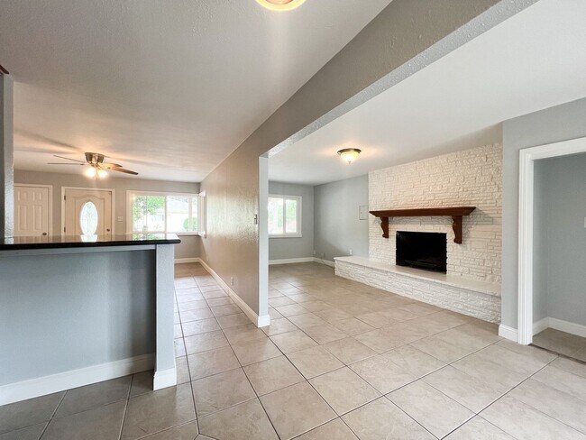 Building Photo - Charming 3-Bedroom Home in Napa’s Sought-A...