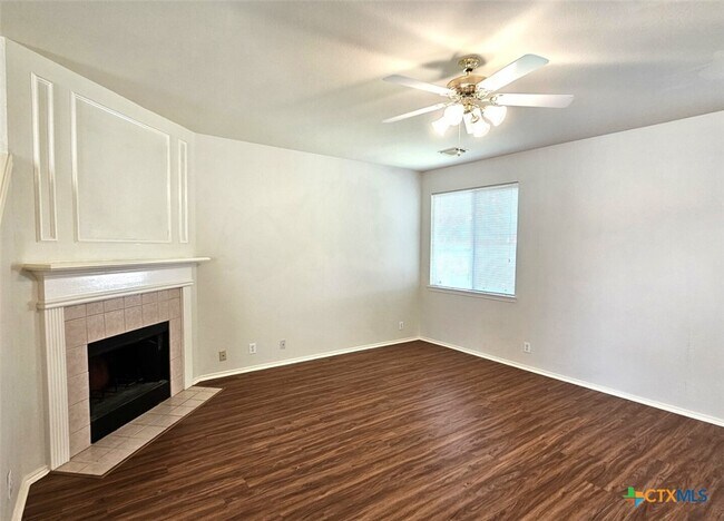 Building Photo - 237 Tapwood Ln
