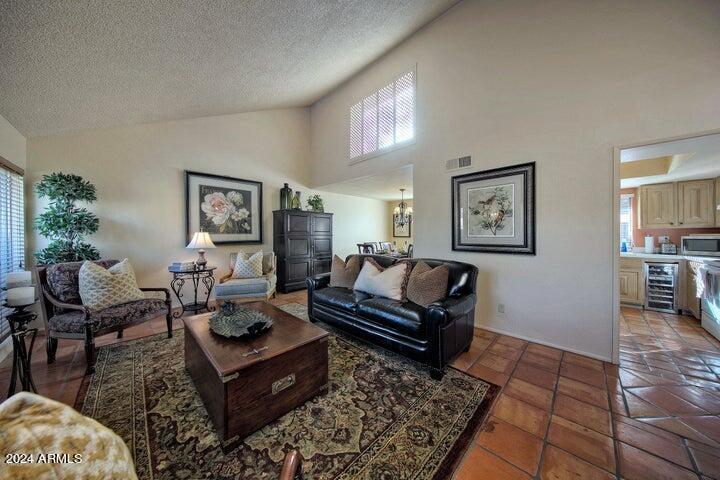 Building Photo - 7001 N Via Camello del Sur