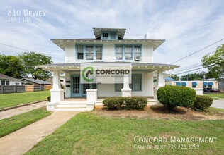 Building Photo - 810 Dewey-