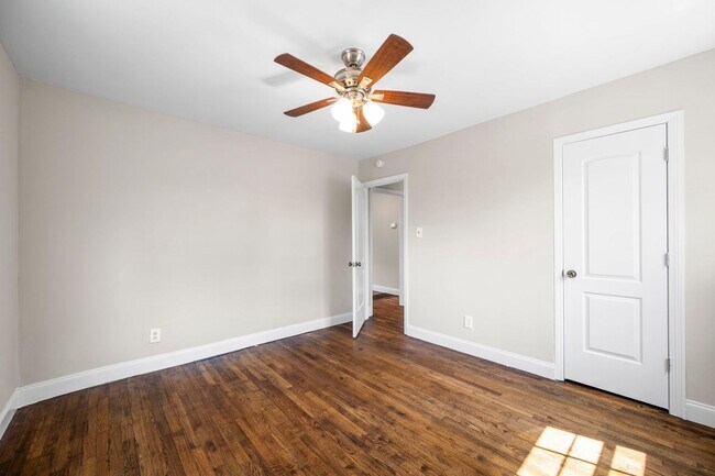 Building Photo - 204 Booth Rd