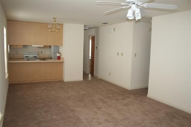 Interior Photo - Catana Court