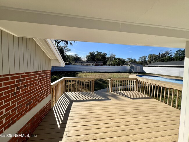 Building Photo - 9720 Jupiter Ct S