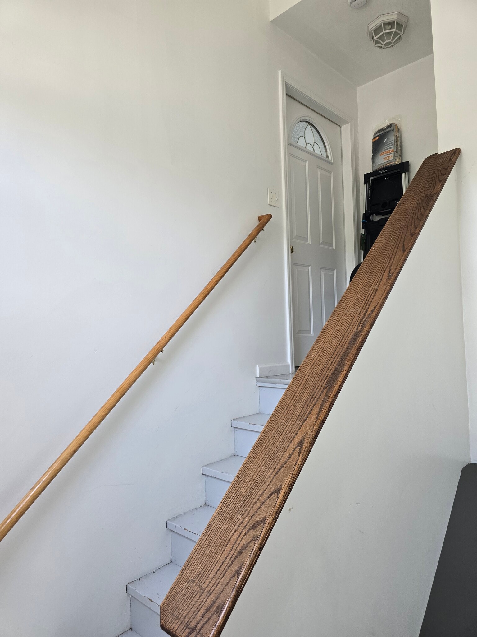 enclosed rear stair ldy/storage avail. - 55 Chicago Ave